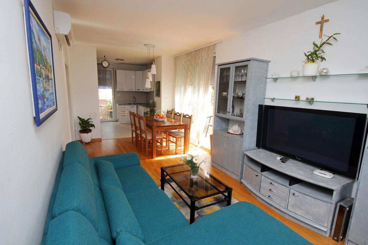 Marinovic Apartment Makarska