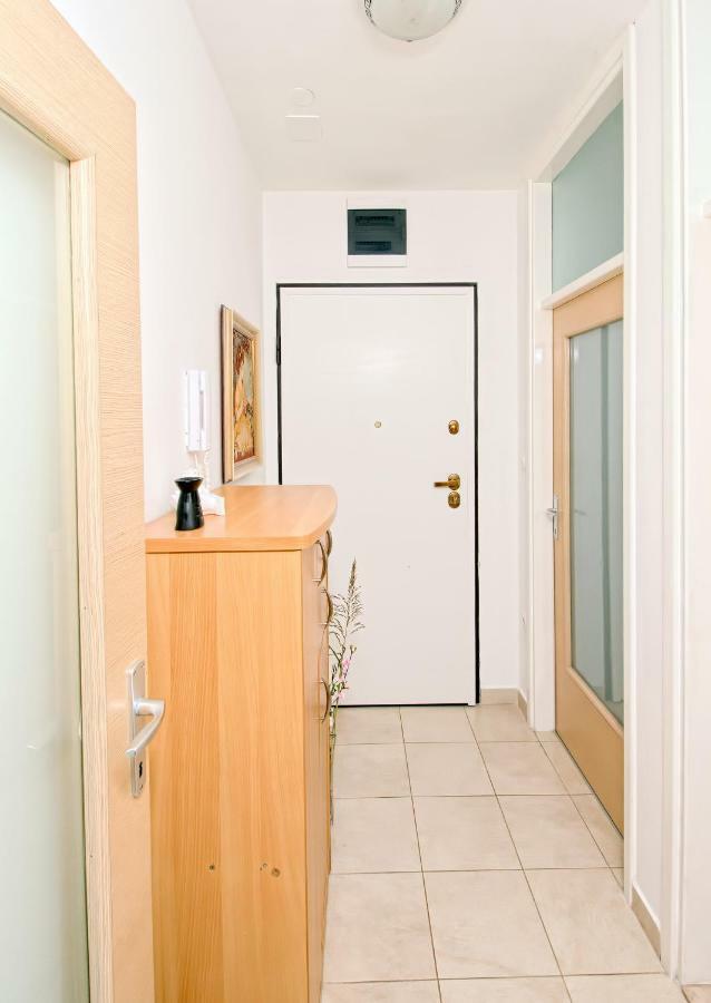 Marinovic Apartment Makarska