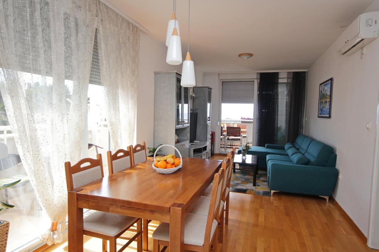 Marinovic Apartment Makarska